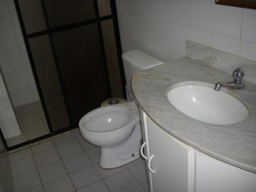 Alugar Apartamentos / Apartamento em Ribeirão Preto R$ 800,00 - Foto 17