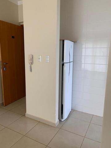 Alugar Apartamentos / Apartamento em Ribeirão Preto R$ 1.300,00 - Foto 4