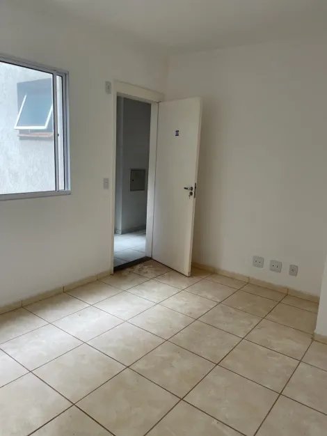 Alugar Apartamentos / Apartamento em Ribeirão Preto. apenas R$ 135.000,00