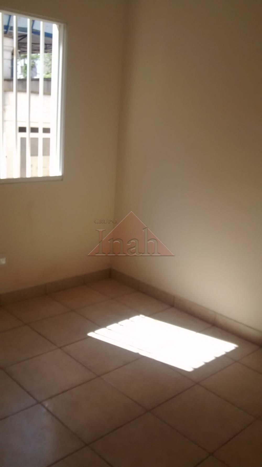 Alugar Apartamentos / Apartamento em Ribeirão Preto R$ 800,00 - Foto 2