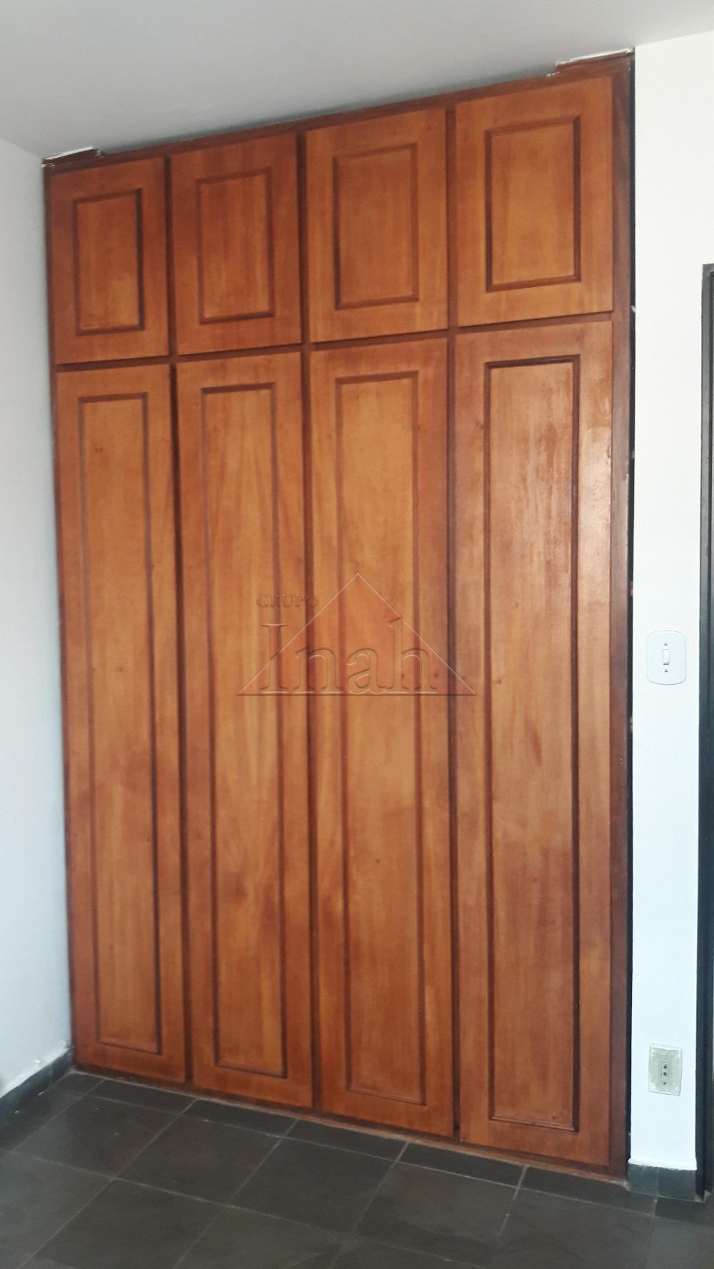 Alugar Apartamentos / Apartamento em Ribeirão Preto R$ 800,00 - Foto 4