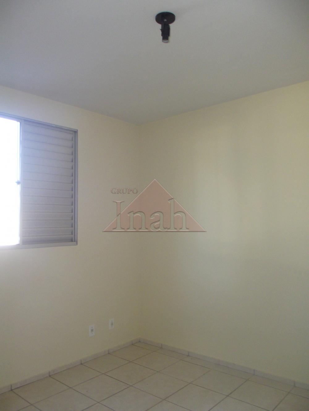 Alugar Apartamentos / Apartamento em Ribeirão Preto R$ 800,00 - Foto 4