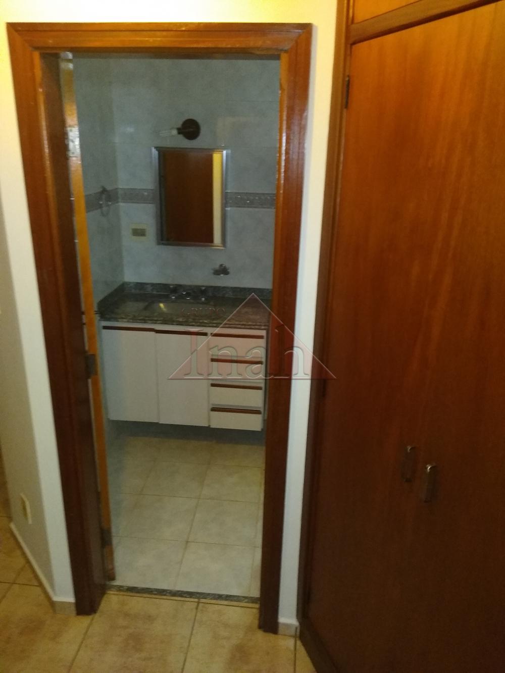 Alugar Apartamentos / Apartamento em Ribeirão Preto R$ 800,00 - Foto 9