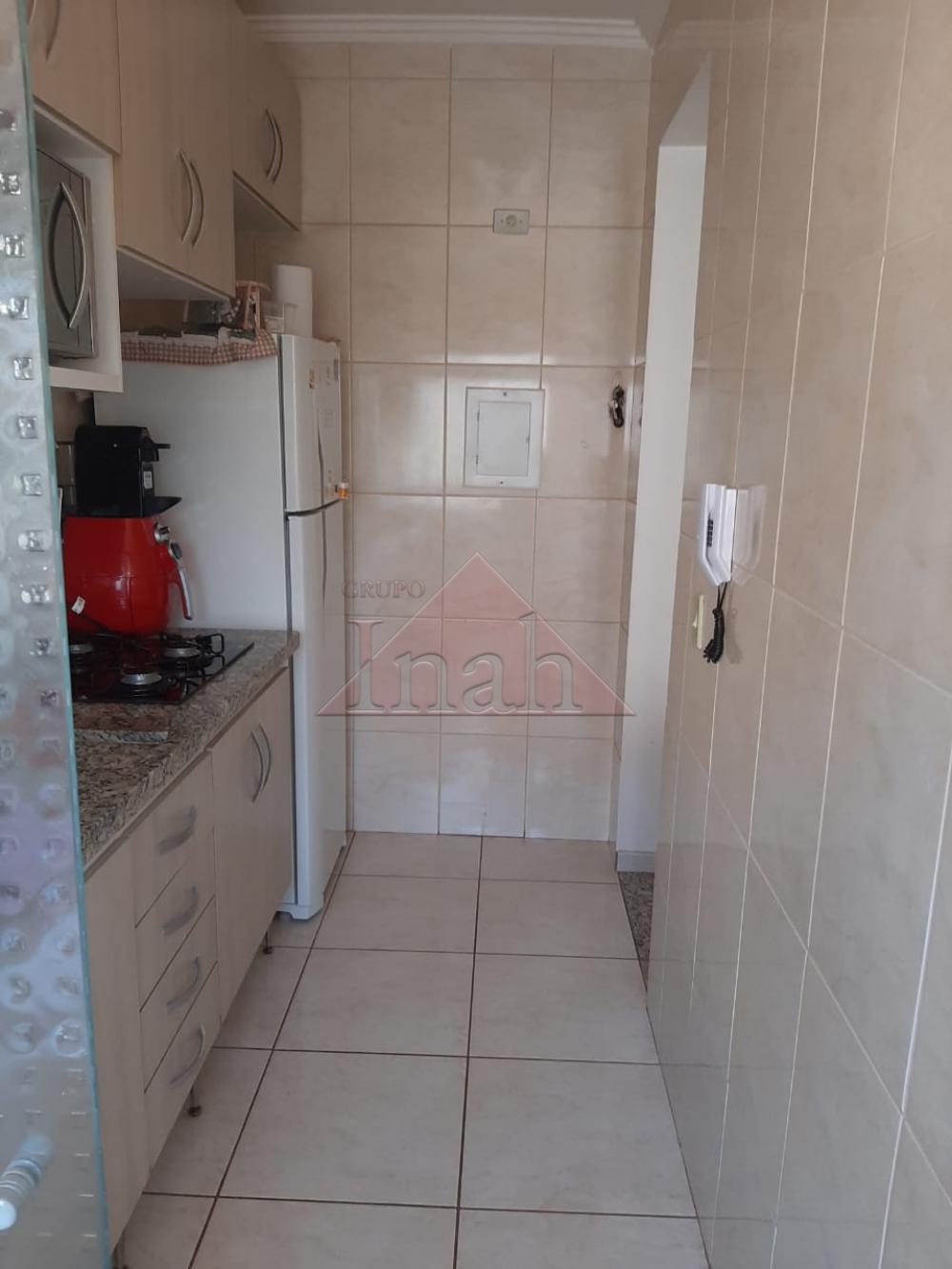 Alugar Apartamentos / Apartamento em Ribeirão Preto R$ 800,00 - Foto 2