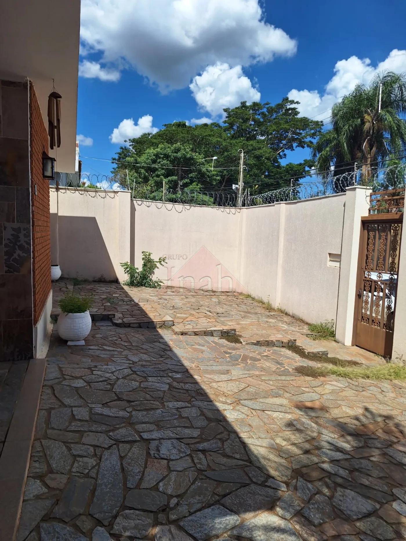Alugar Casas / Casa em Ribeirão Preto R$ 5.000,00 - Foto 2