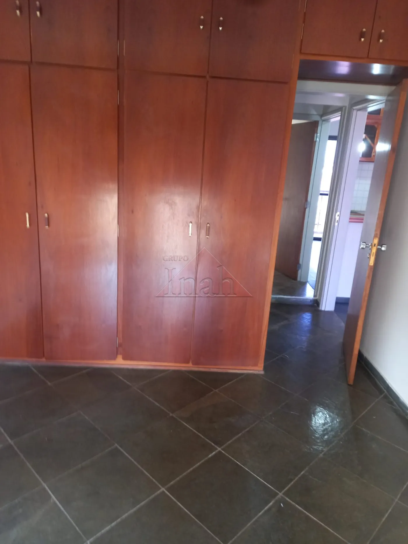 Alugar Apartamentos / Apartamento em Ribeirão Preto R$ 1.200,00 - Foto 3