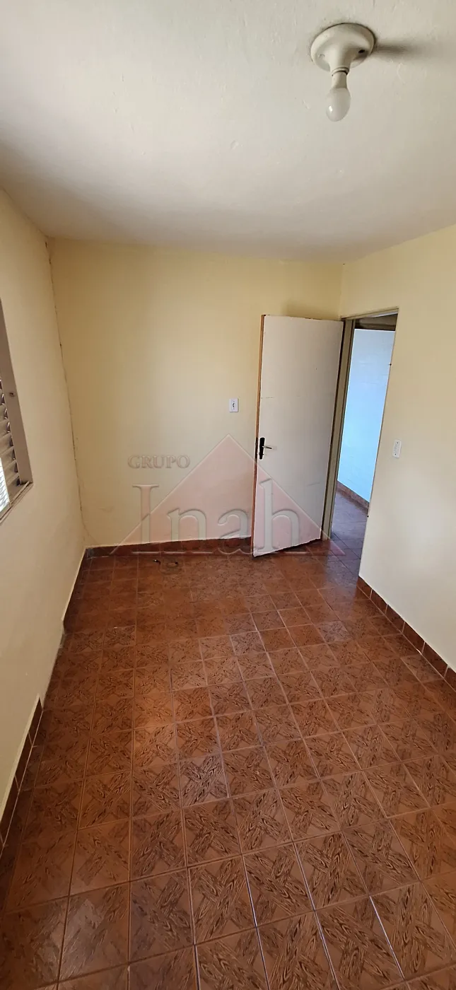 Alugar Casas / Casa em Ribeirão Preto R$ 1.100,00 - Foto 16