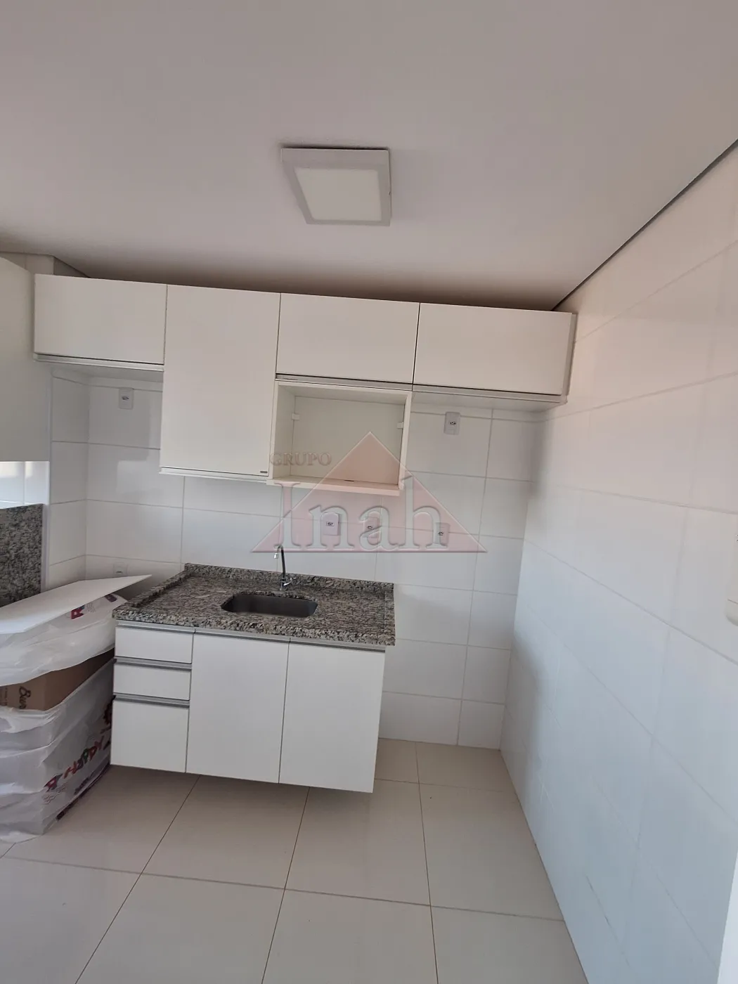 Alugar Apartamentos / Apartamento em RIBEIRÃO PRETO R$ 1.300,00 - Foto 5