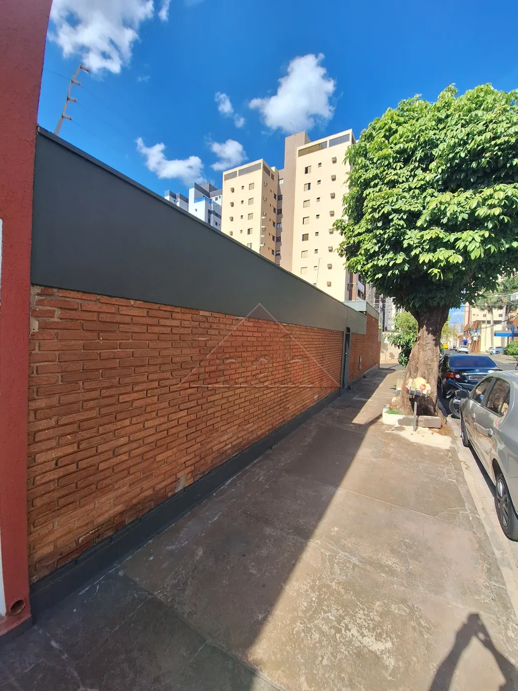Alugar Casas / Casa em Ribeirão Preto R$ 3.000,00 - Foto 1