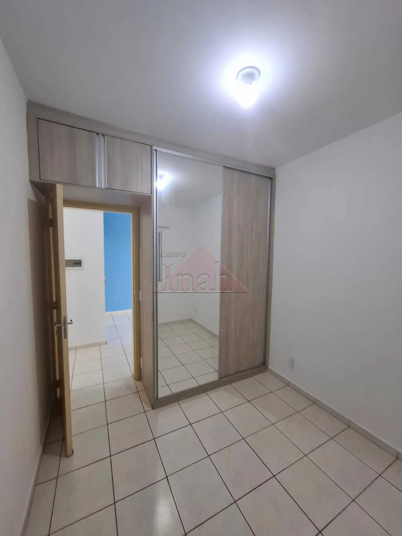 Alugar Apartamentos / Apartamento em Ribeirão Preto R$ 1.200,00 - Foto 4