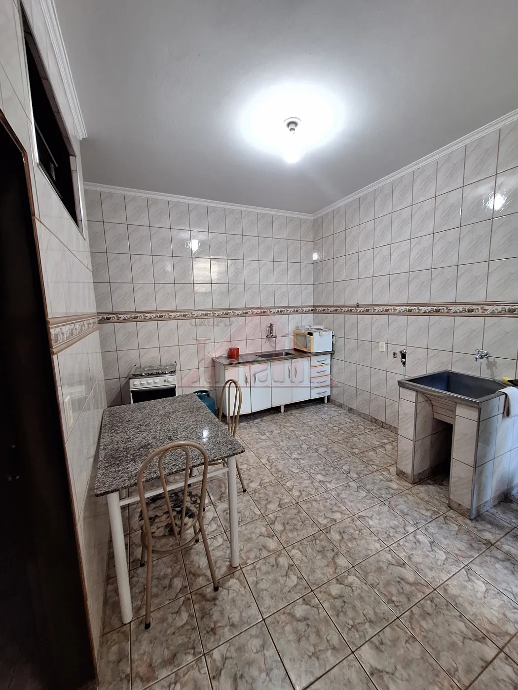 Alugar Casas / CASA RESIDENCIAL em Ribeirão Preto R$ 1.100,00 - Foto 6