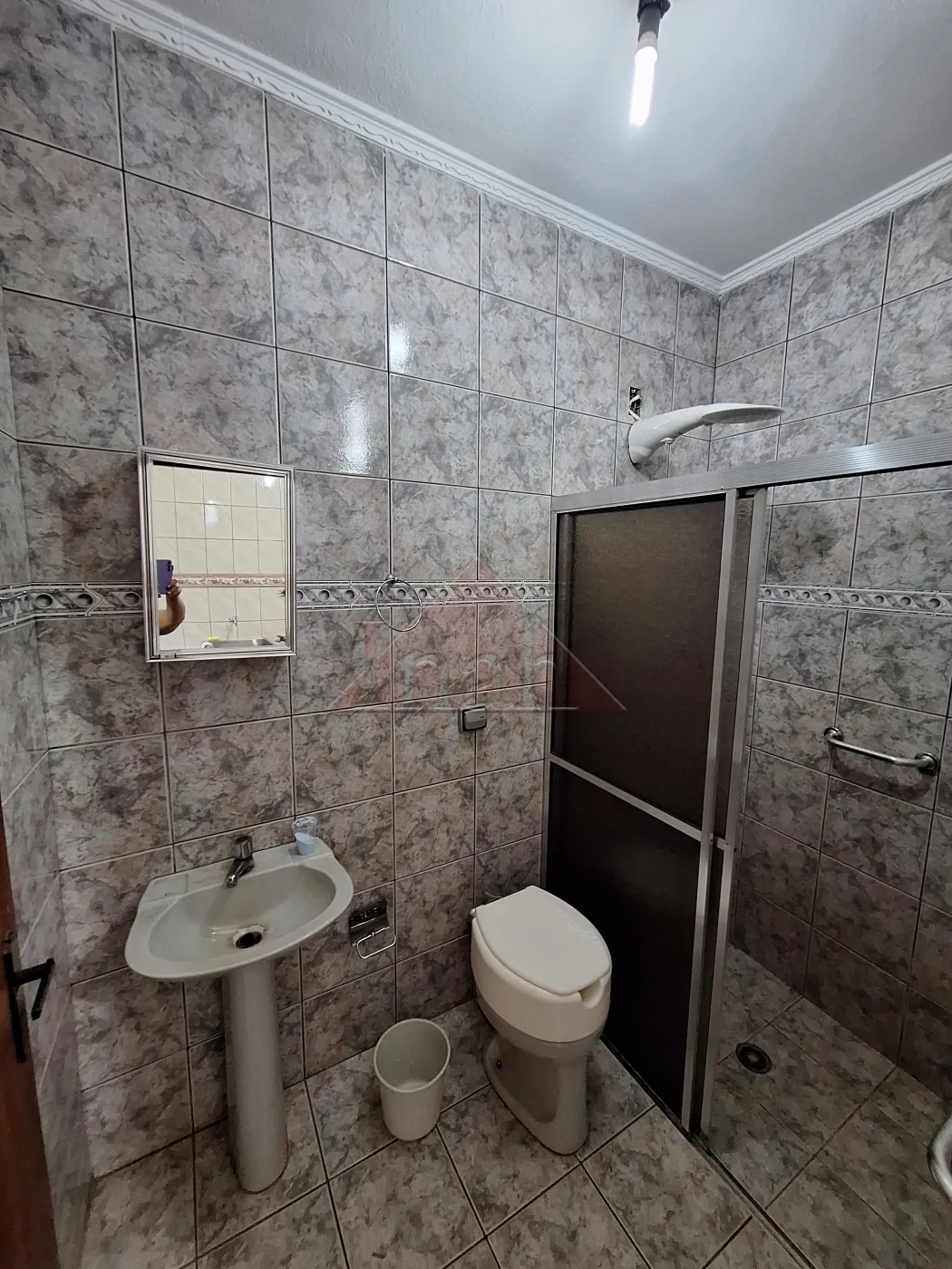 Alugar Casas / CASA RESIDENCIAL em Ribeirão Preto R$ 1.100,00 - Foto 8