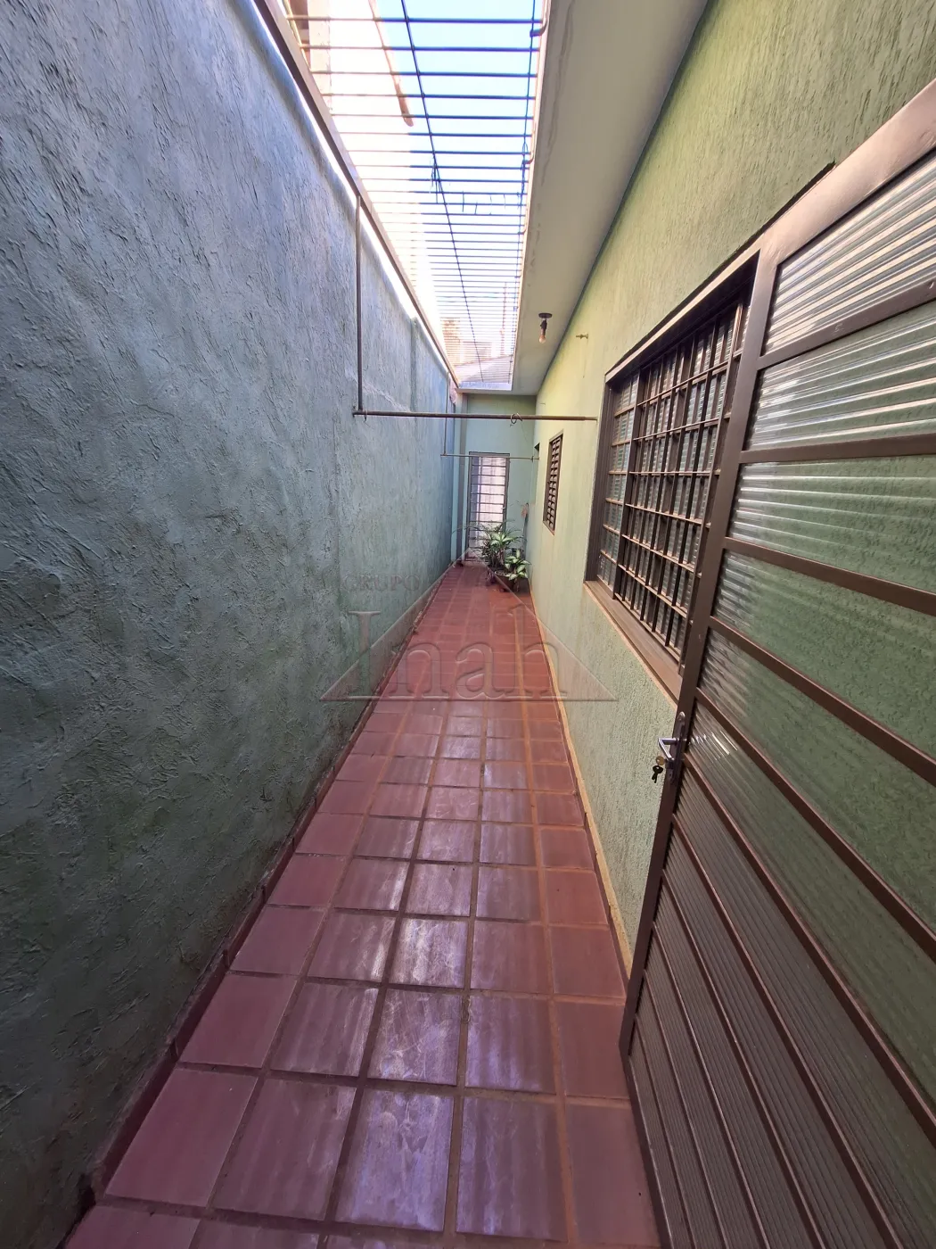 Alugar Casas / CASA RESIDENCIAL em Ribeirão Preto R$ 1.100,00 - Foto 11