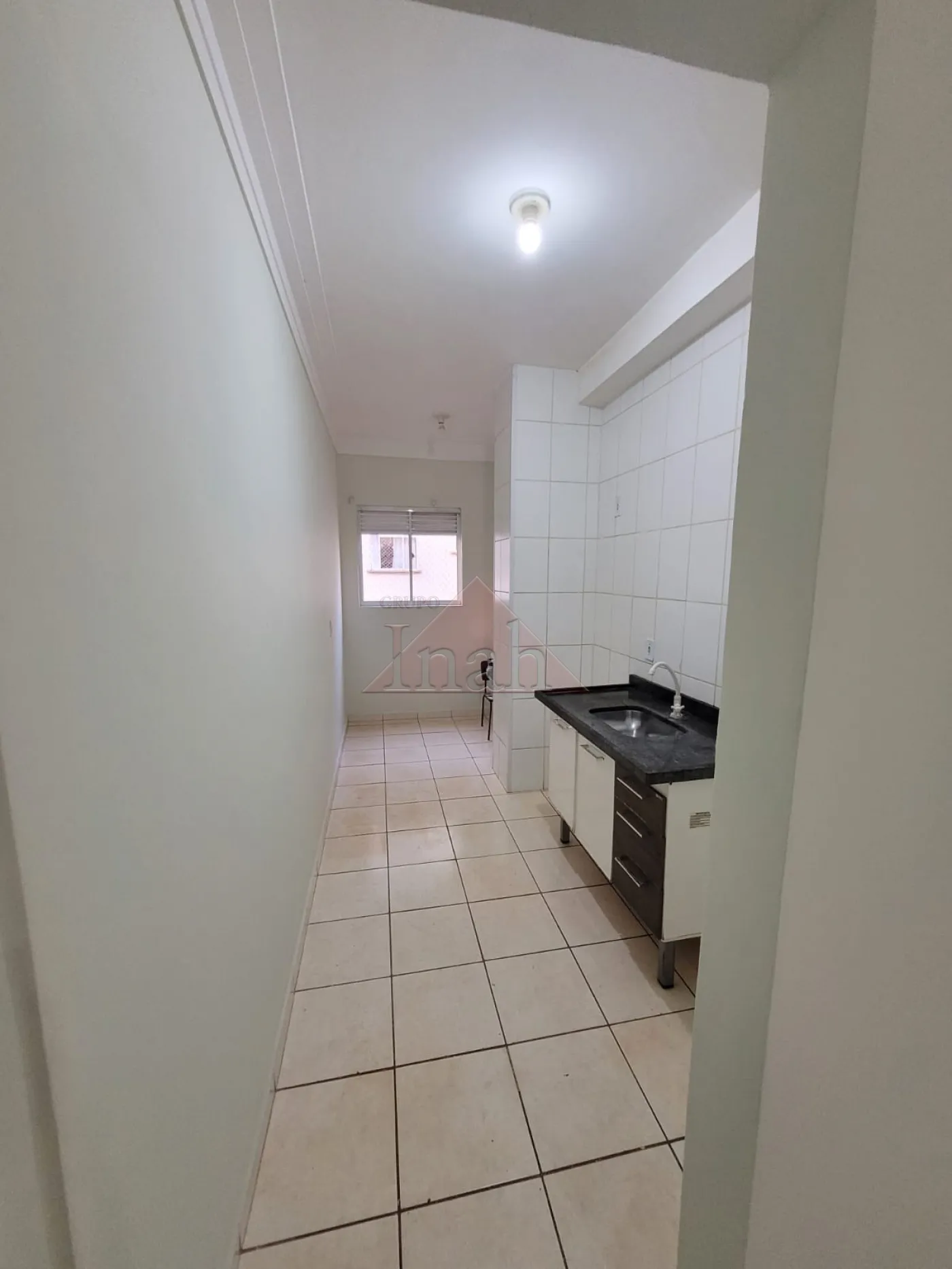 Alugar Apartamentos / Apartamento em Ribeirão Preto R$ 800,00 - Foto 13