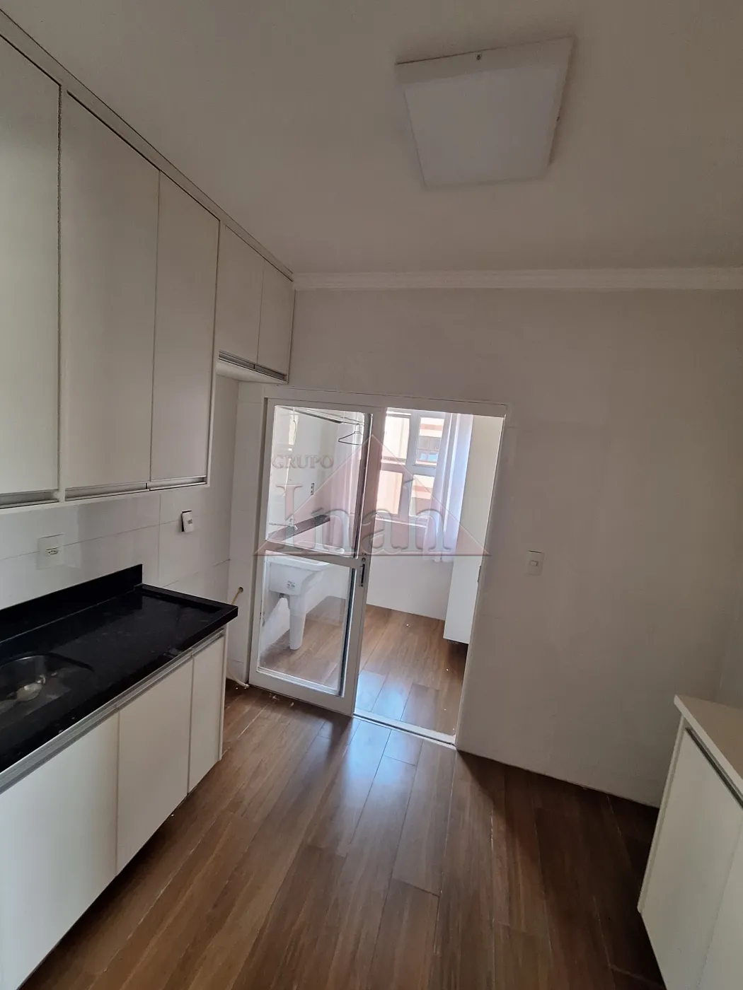 Alugar Apartamentos / Apartamento em Ribeirão Preto R$ 1.600,00 - Foto 2