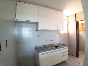 Alugar Apartamentos / Apartamento em Ribeirão Preto R$ 500,00 - Foto 17