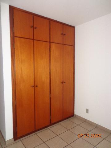 Alugar Apartamentos / Apartamento em Ribeirão Preto R$ 1.600,00 - Foto 4