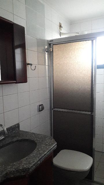 Alugar Apartamentos / Apartamento em Ribeirão Preto R$ 600,00 - Foto 2
