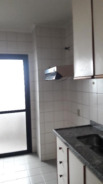 Alugar Apartamentos / Apartamento em Ribeirão Preto R$ 600,00 - Foto 7