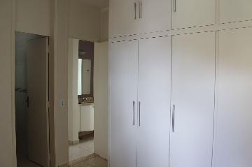 Alugar Apartamentos / Apartamento em Ribeirão Preto R$ 1.200,00 - Foto 1