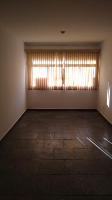 Apartamentos / Apartamento em Ribeirão Preto Alugar por R$600,00