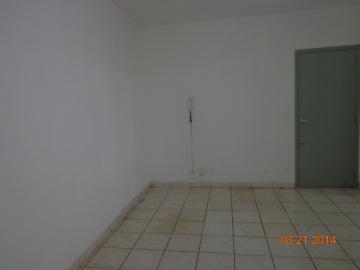 Alugar Apartamentos / Apartamento em Ribeirão Preto R$ 600,00 - Foto 4