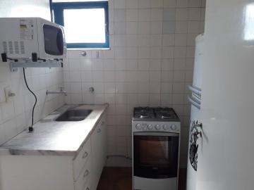 Alugar Apartamentos / Apartamento em Ribeirão Preto R$ 750,00 - Foto 2